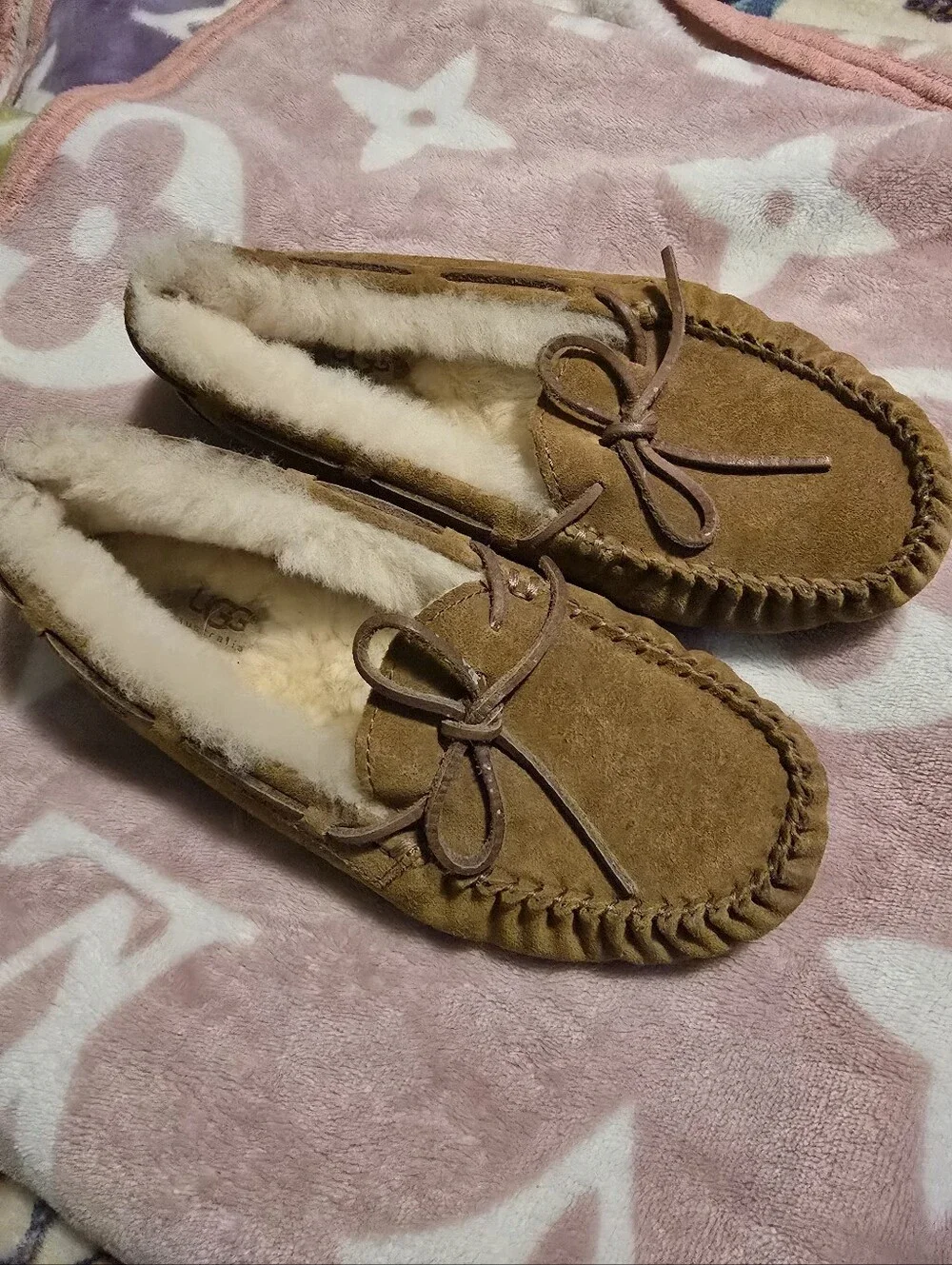 UGG Kids Chestnut Suede Shearling Moccasins Size 4